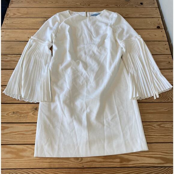 ANTONIO MELANI Dresses & Skirts - Antonio Melani Pleated Sleeve Mini Dress Size 4 Women’s Ivory